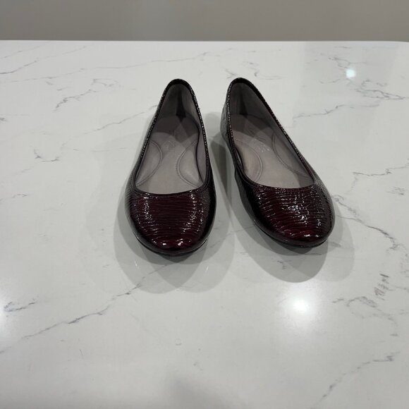 Kenneth Cole New York Women's Balance Leather Ballet Flats Burgundy  7 - Picture 6 of 8
